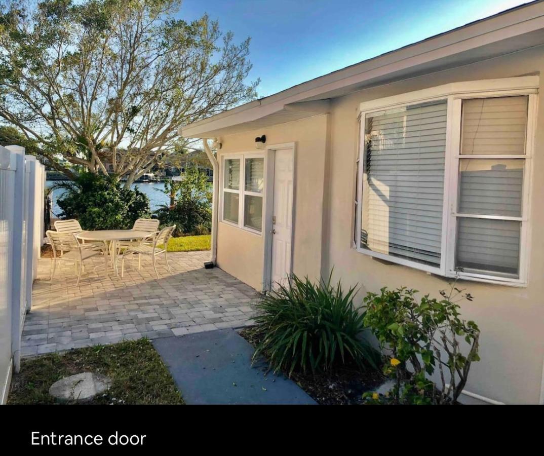 Cheerful Home With One Bedroom Cape Coral Eksteriør bilde