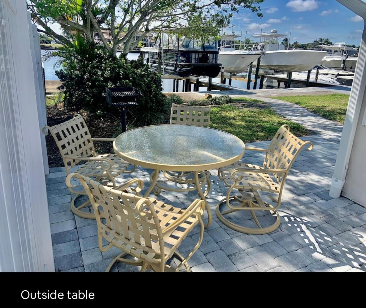 Cheerful Home With One Bedroom Cape Coral Eksteriør bilde